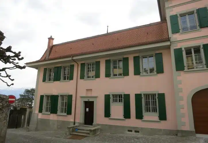 Rénovations lourdes d'un bâtiment familial classé en note II